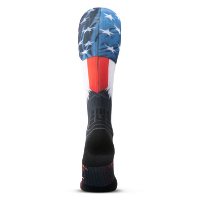 Compression socks for hiking by Mudgear 
